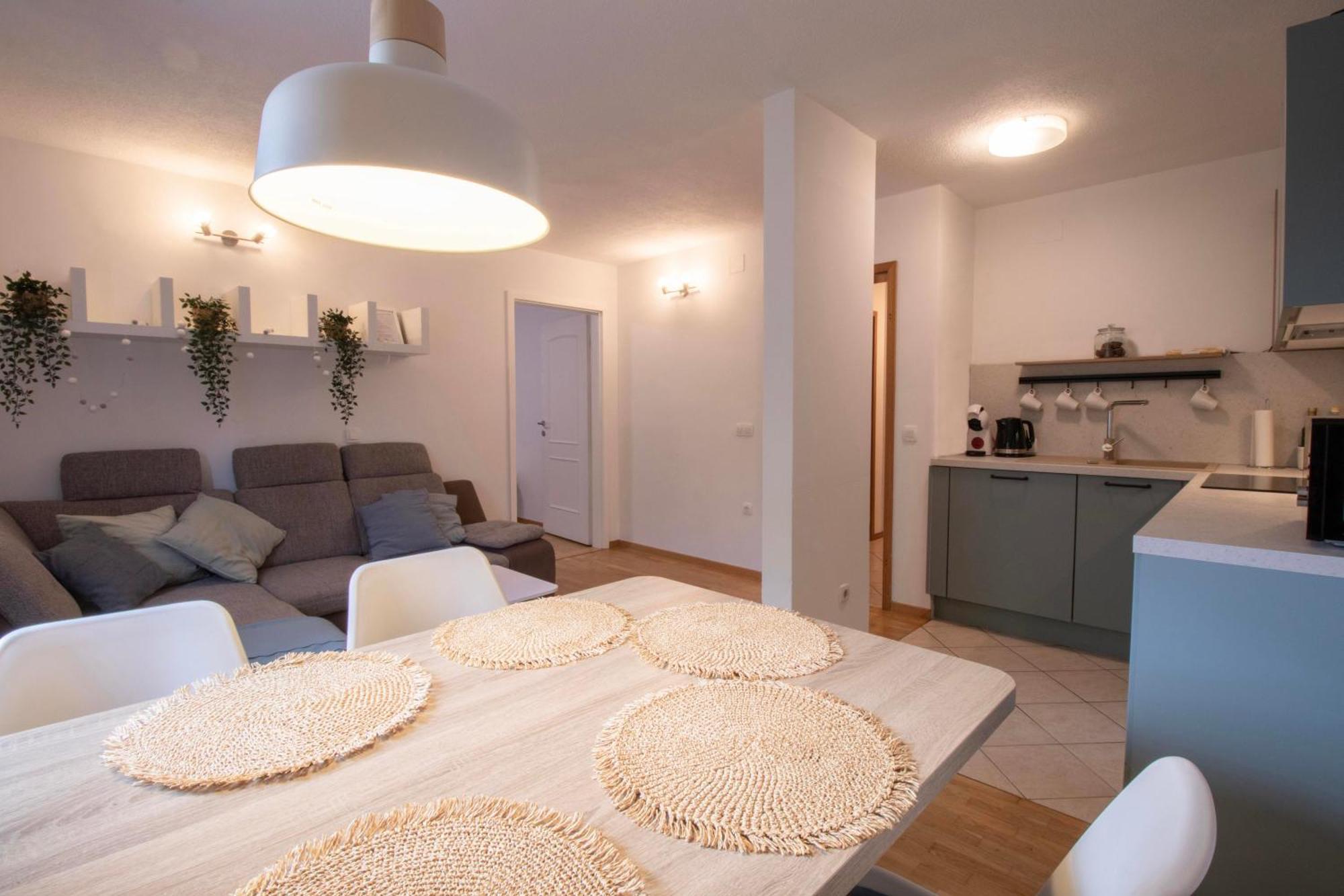 Apartment Above Lake Bled Kültér fotó
